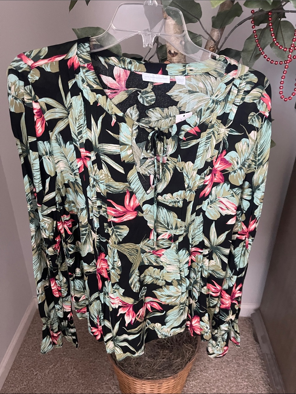 New York & Company Tropical Print Floral Blouse